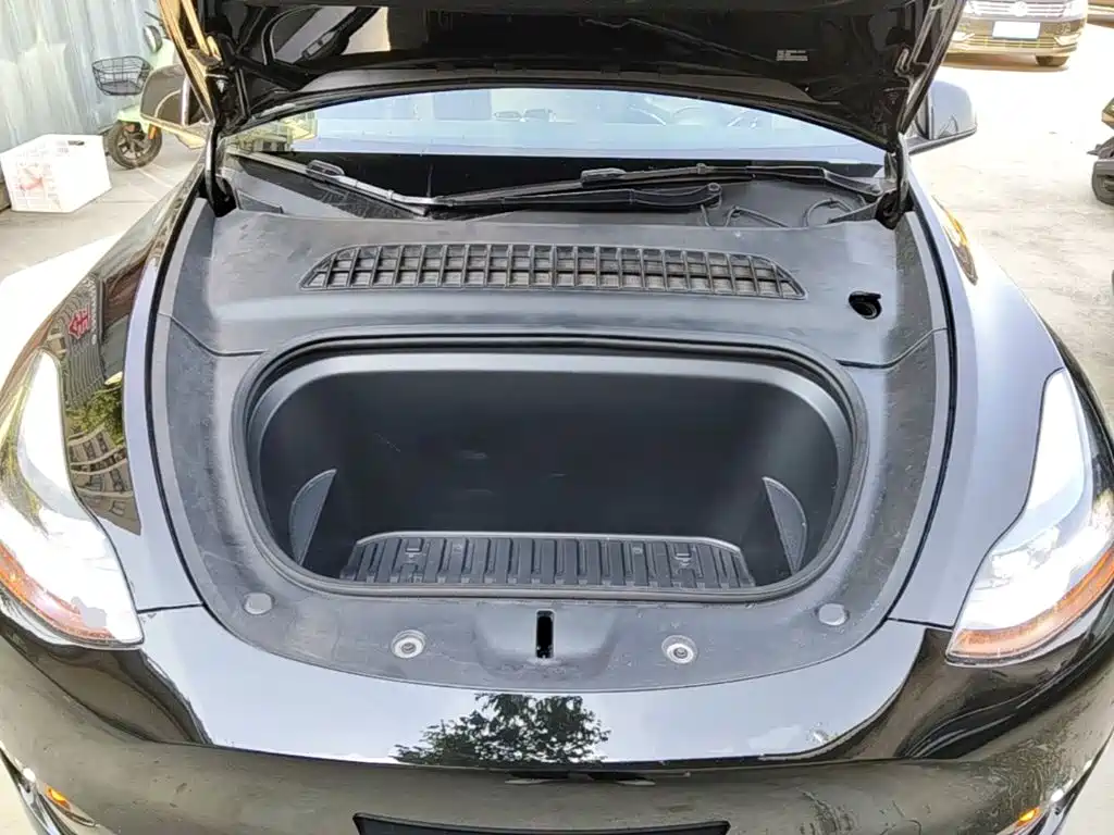 Tesla Model Y 2023 — фото 20