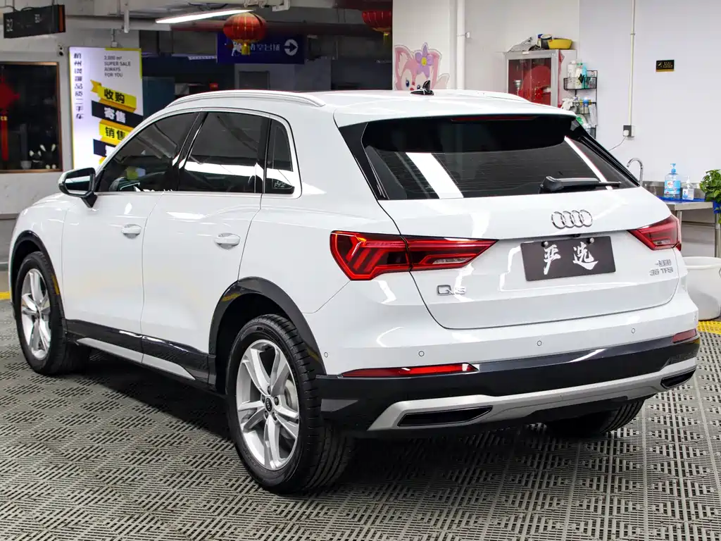 Audi Q3 2023 — фото 20
