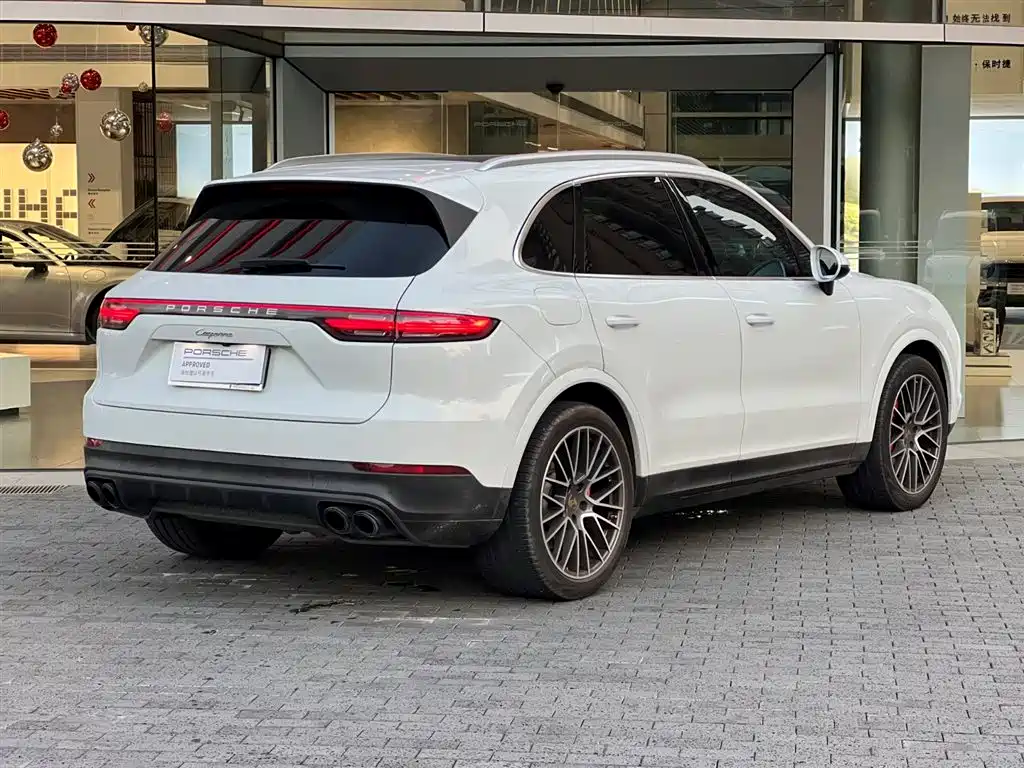 Porsche Cayenne 2022 — фото 5