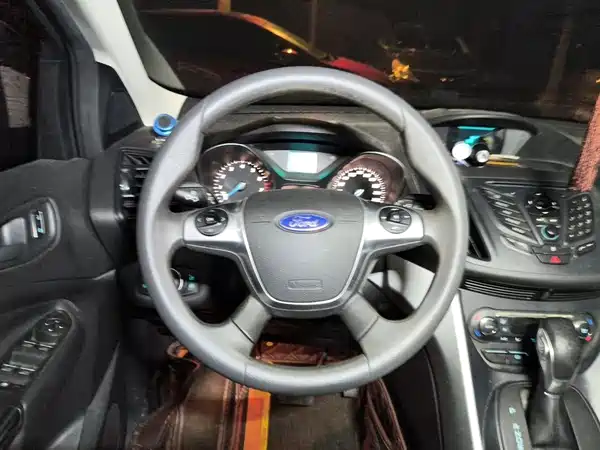 Ford Kuga 2015