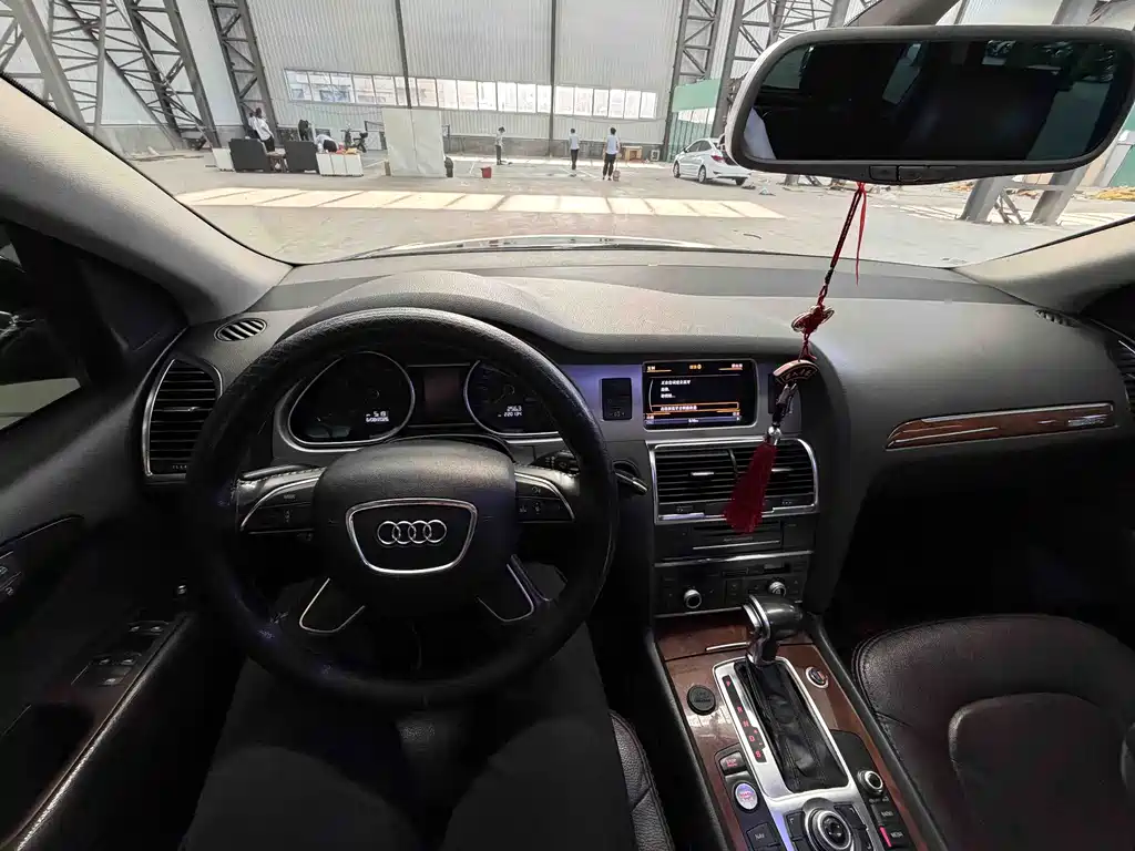 Audi Q7 2013 — фото 13