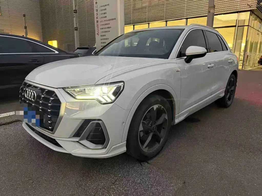 Audi Q3 2022