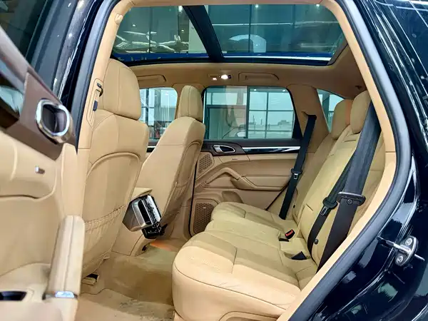 Porsche Cayenne 2014