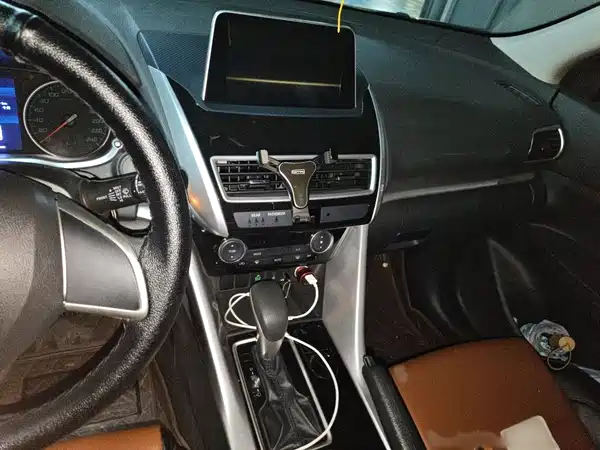 Mitsubishi Yige 2019