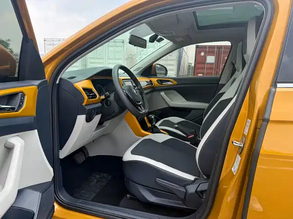 Volkswagen T-Cross 2019