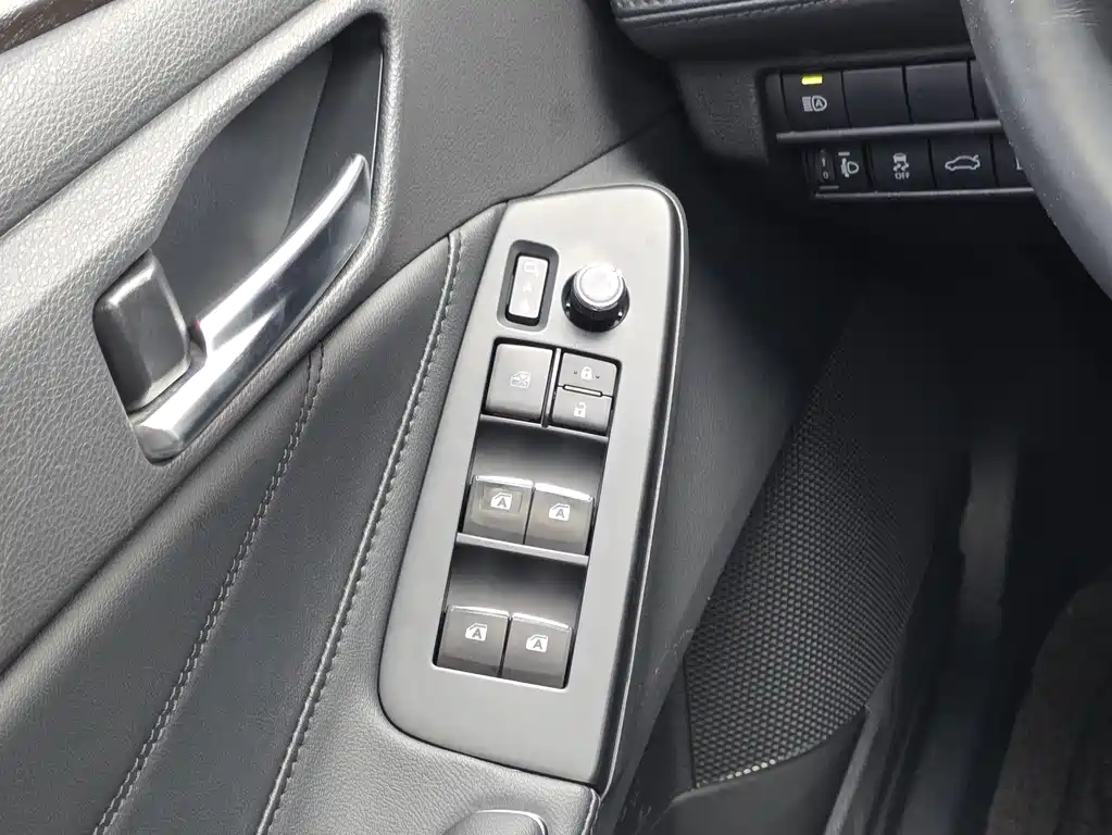 Toyota Avalon 2022 — фото 16