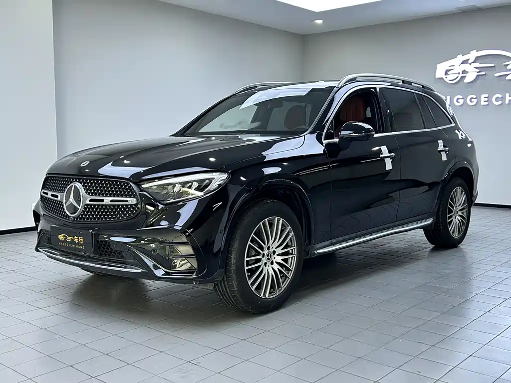 Mercedes-Benz GLC 2023 — фото 1