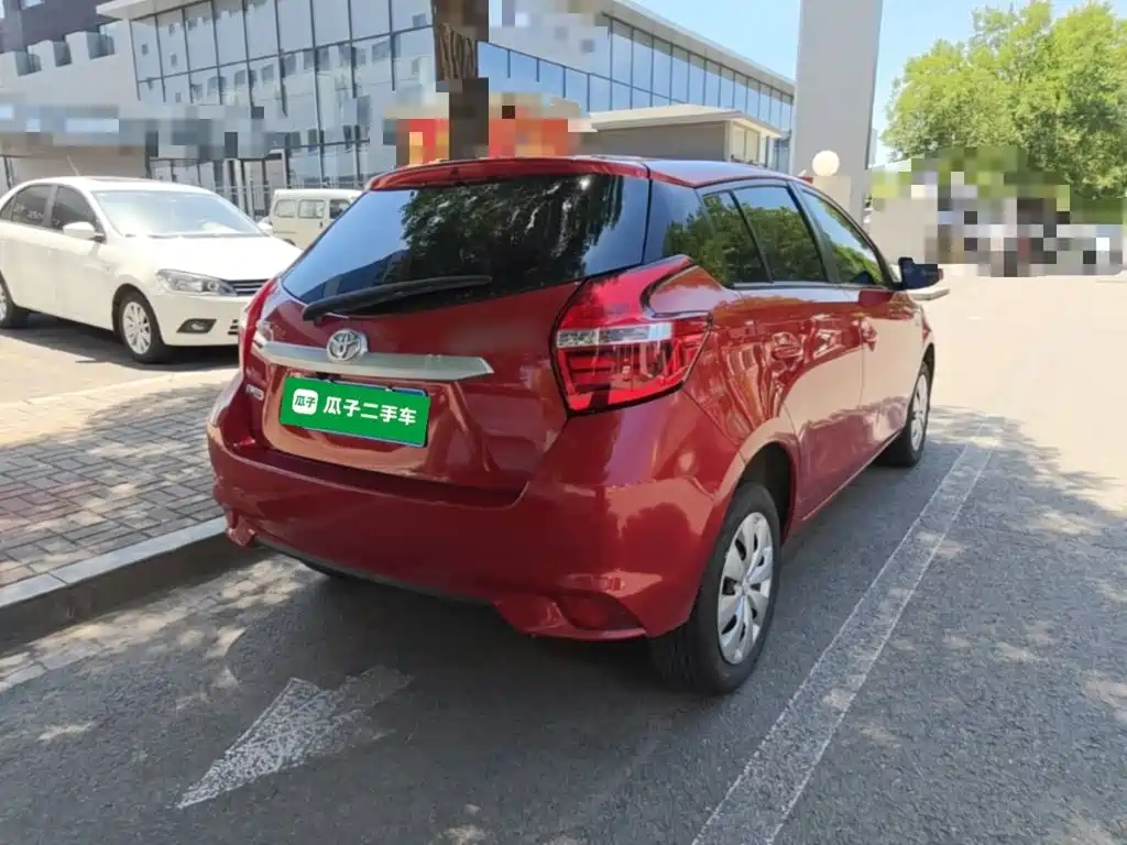Toyota Yaris L 2018 — фото 7