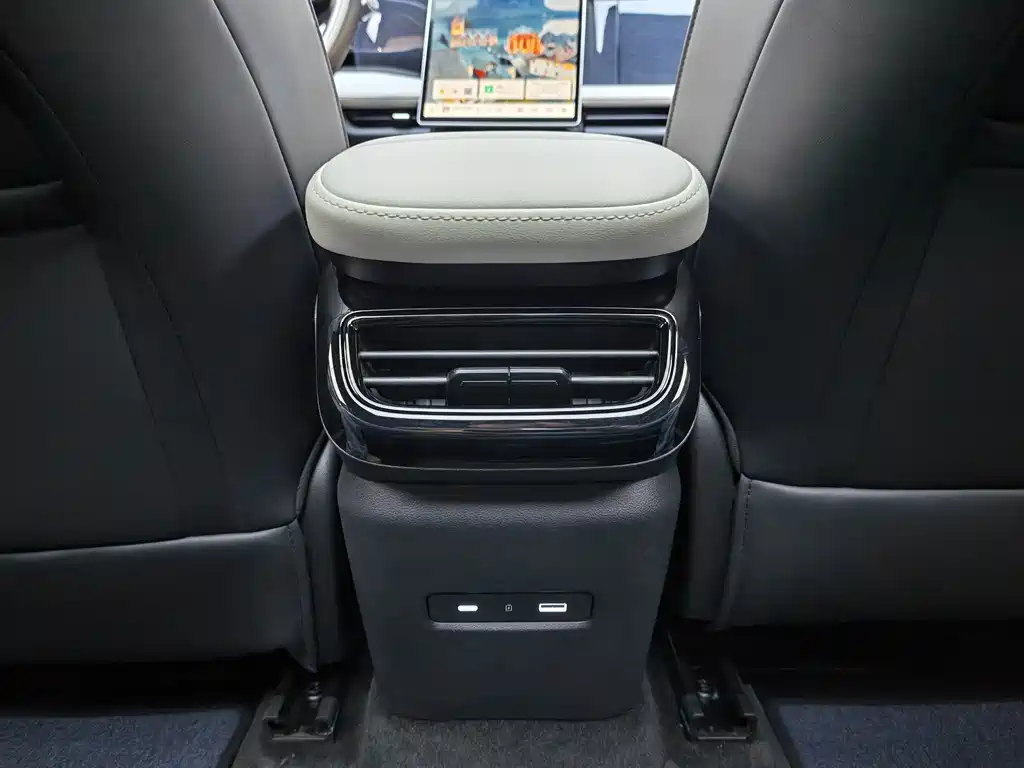 Geely Galaxy L7 2025 — фото 12