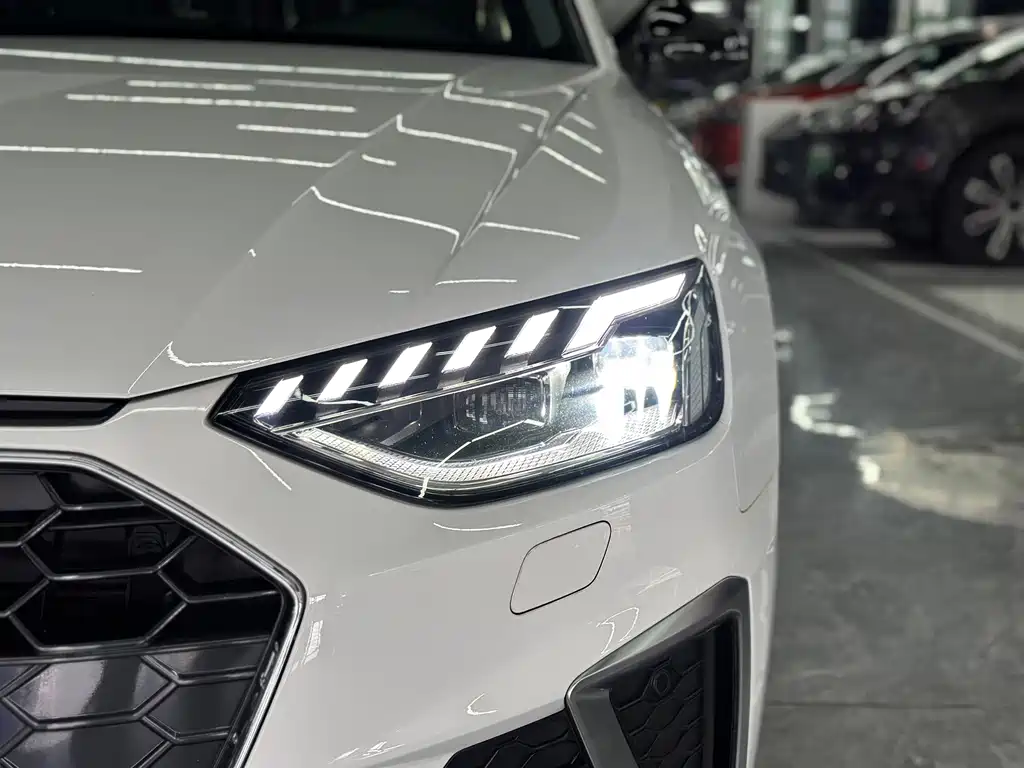 Audi A4L 2022
