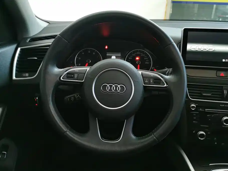 Audi Q5 2018 — фото 15