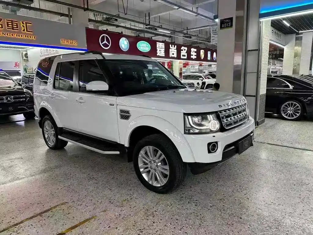 Land Rover Discovery 2015 — фото 1