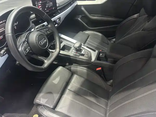 Audi A4L 2023