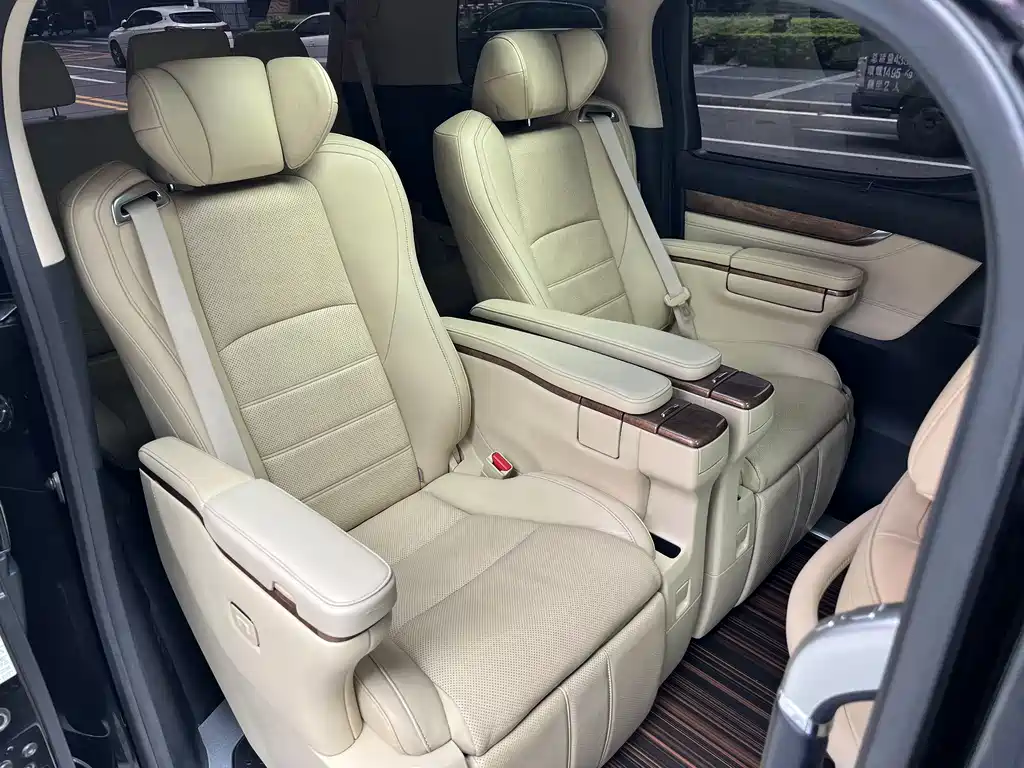 Toyota Alphard 2016 — фото 6