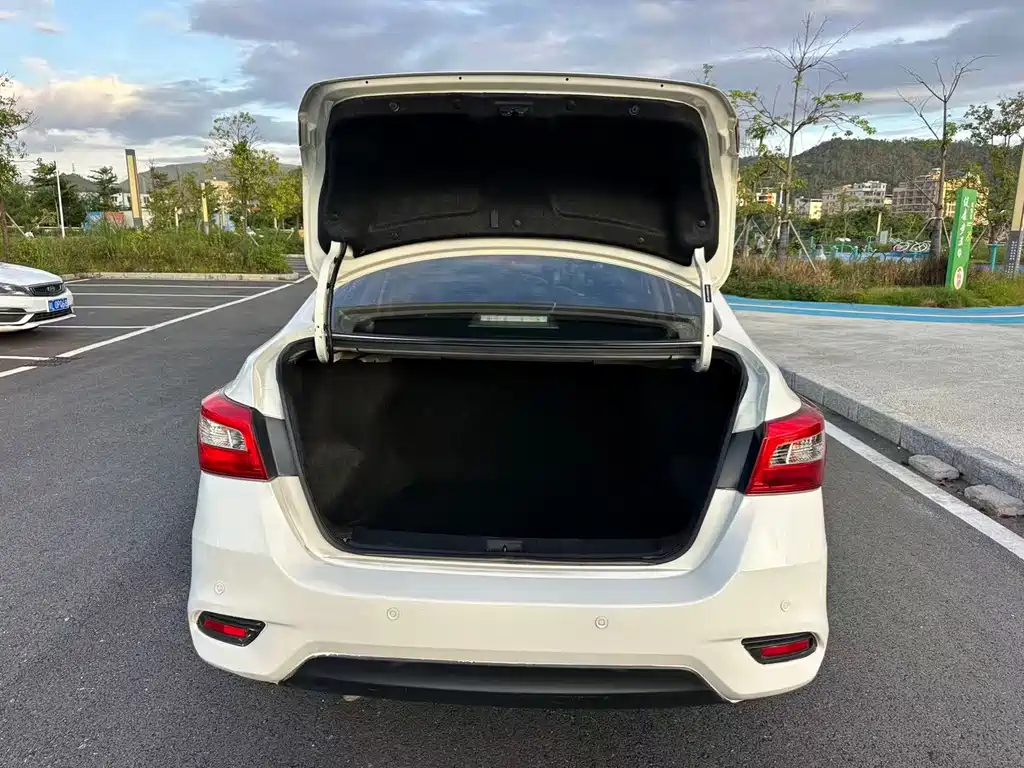Nissan Sylphy 2022 — фото 17