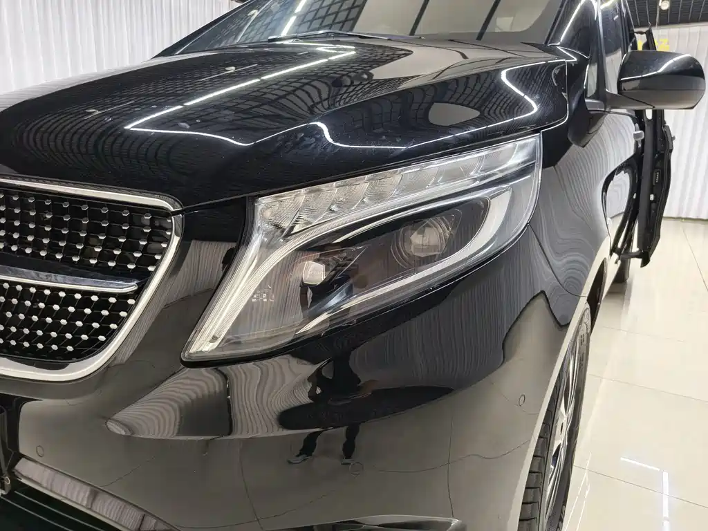 Mercedes-Benz Vito 2023 — фото 35