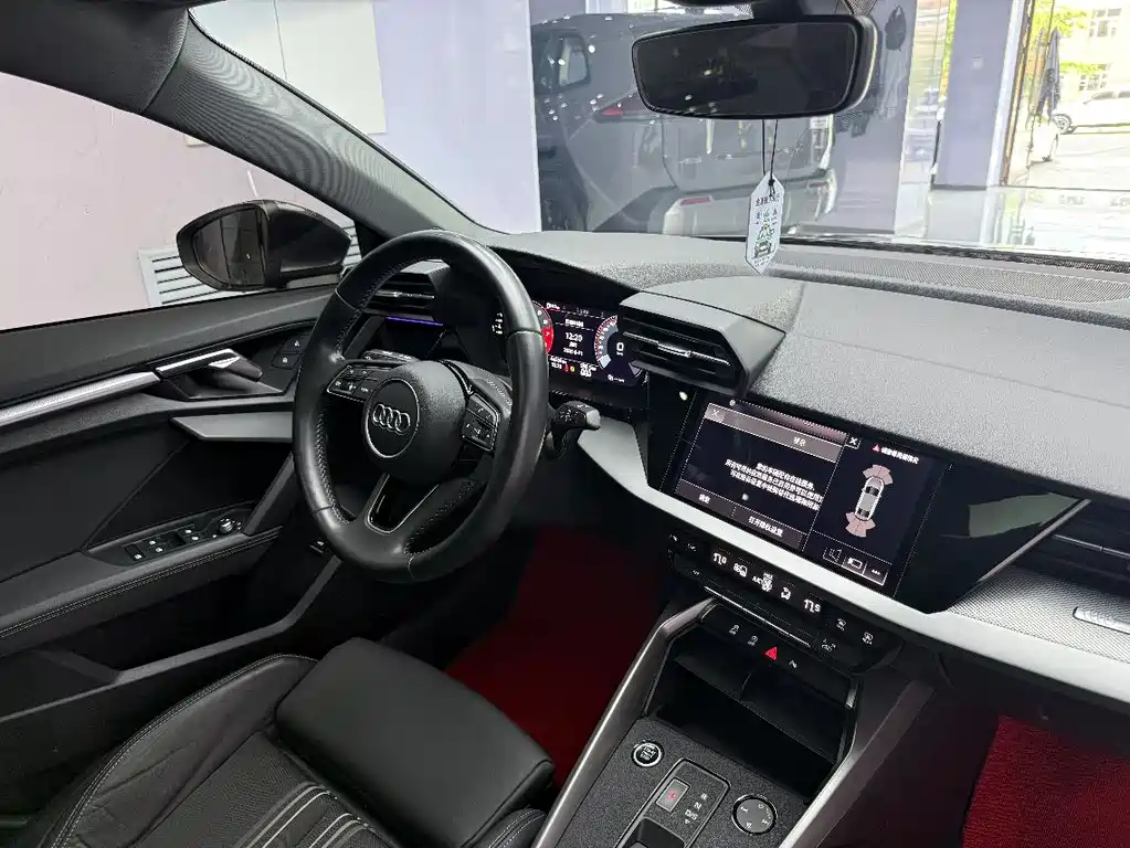 Audi A3 2022 — фото 17
