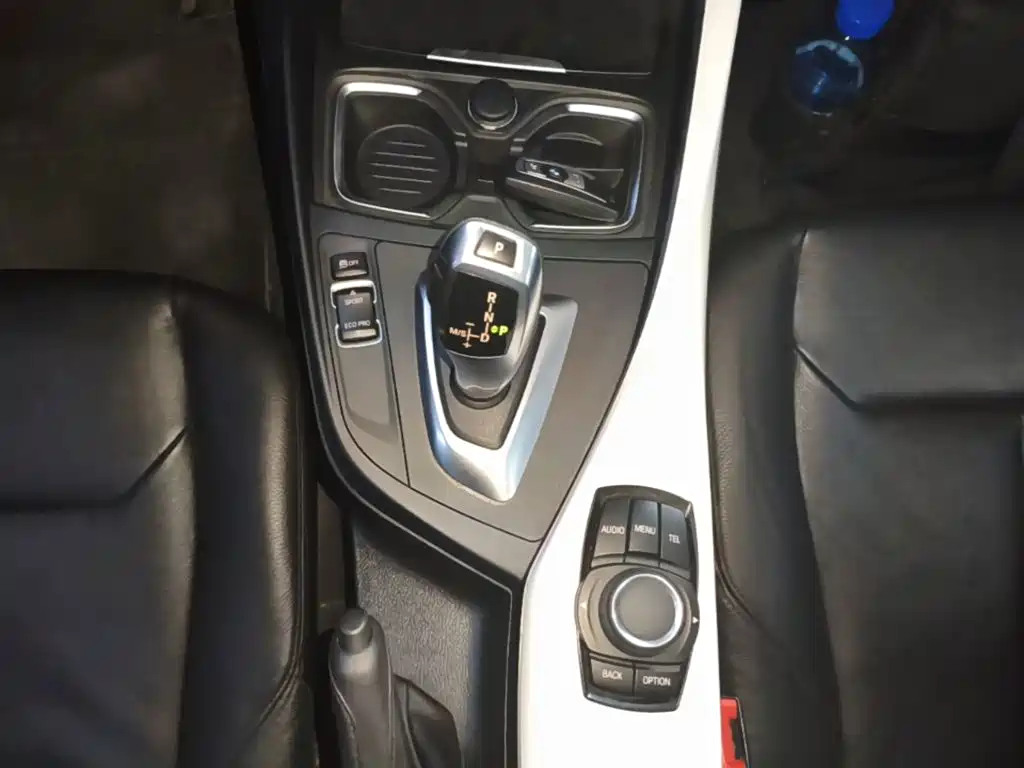BMW 1 Series 2016 — фото 14