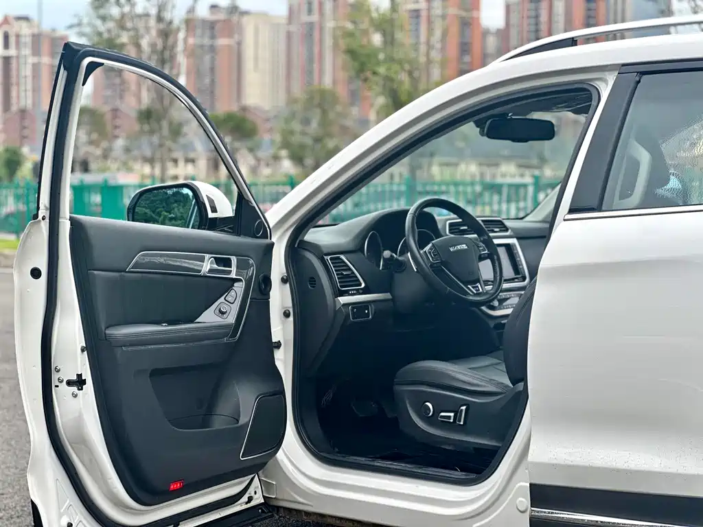 Haval H6 Coupe 2015 — фото 20