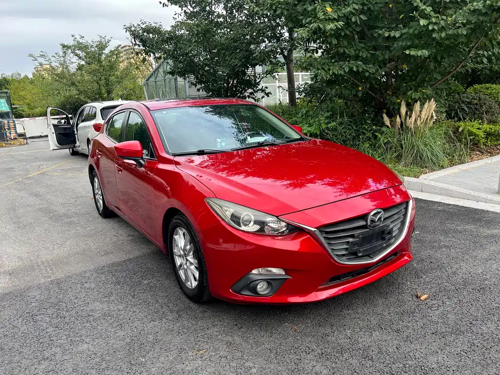 Mazda 3 Axela 2015 — фото 3