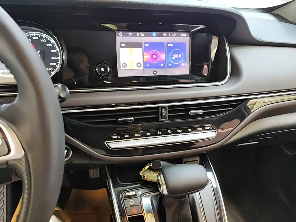GAC Motor Trumpchi M6 2020 — фото 20