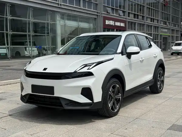 Lynk & Co 06 EM-P 2026