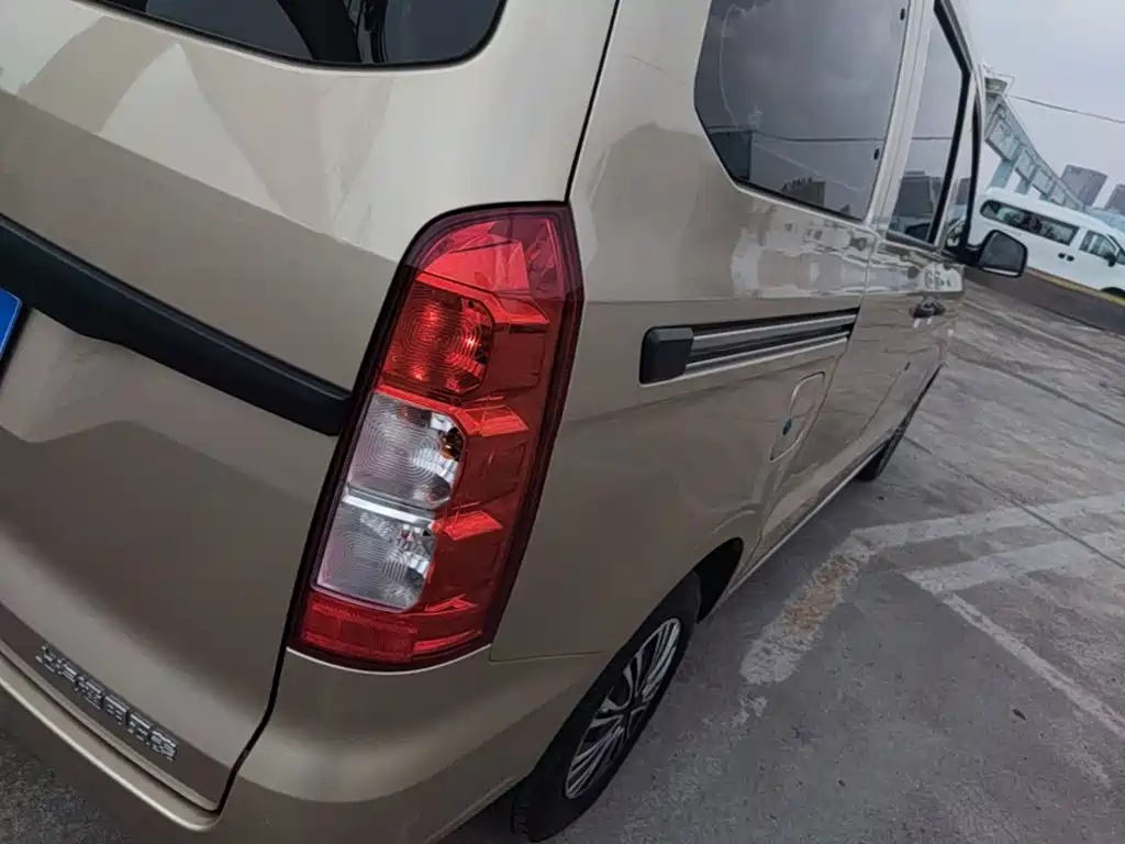 Wuling Hongguang V 2025 — фото 8