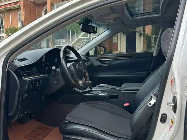 Lexus ES 2013
