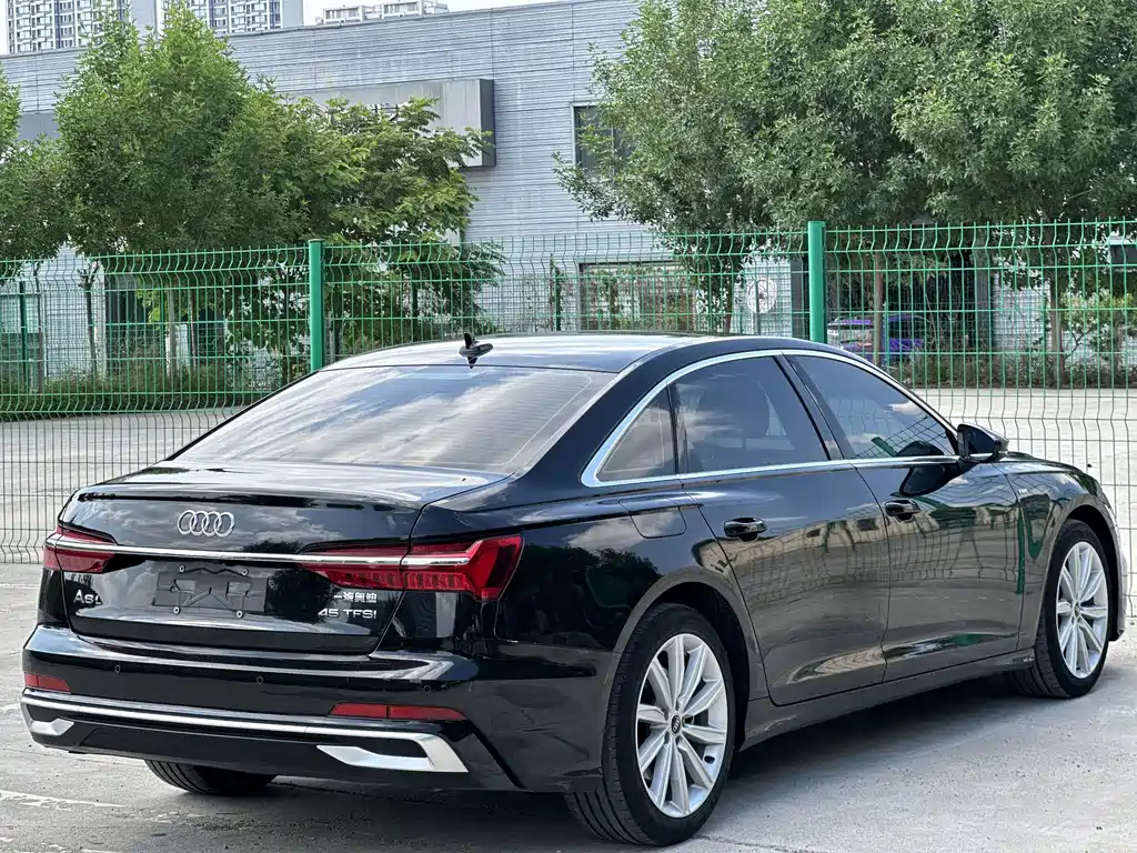Audi A6L 2023 — фото 9