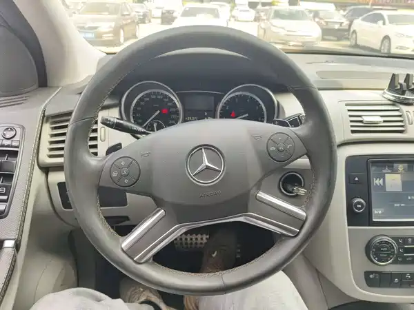 Mercedes-Benz R-Class 2014