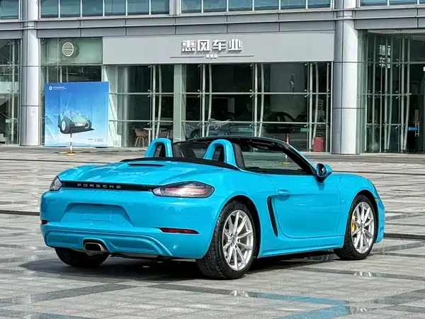 Porsche 718 2016
