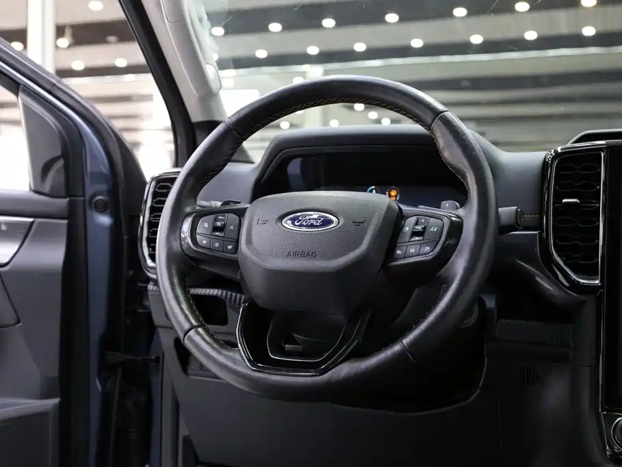 Ford Ranger 2024 — фото 11