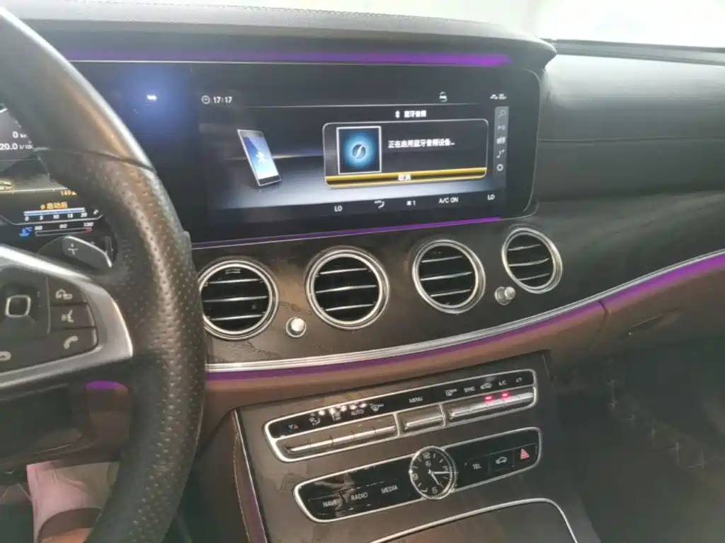 Mercedes-Benz E-Class 2018 — фото 13