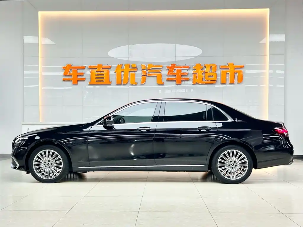 Mercedes-Benz E-Class 2023 — фото 4