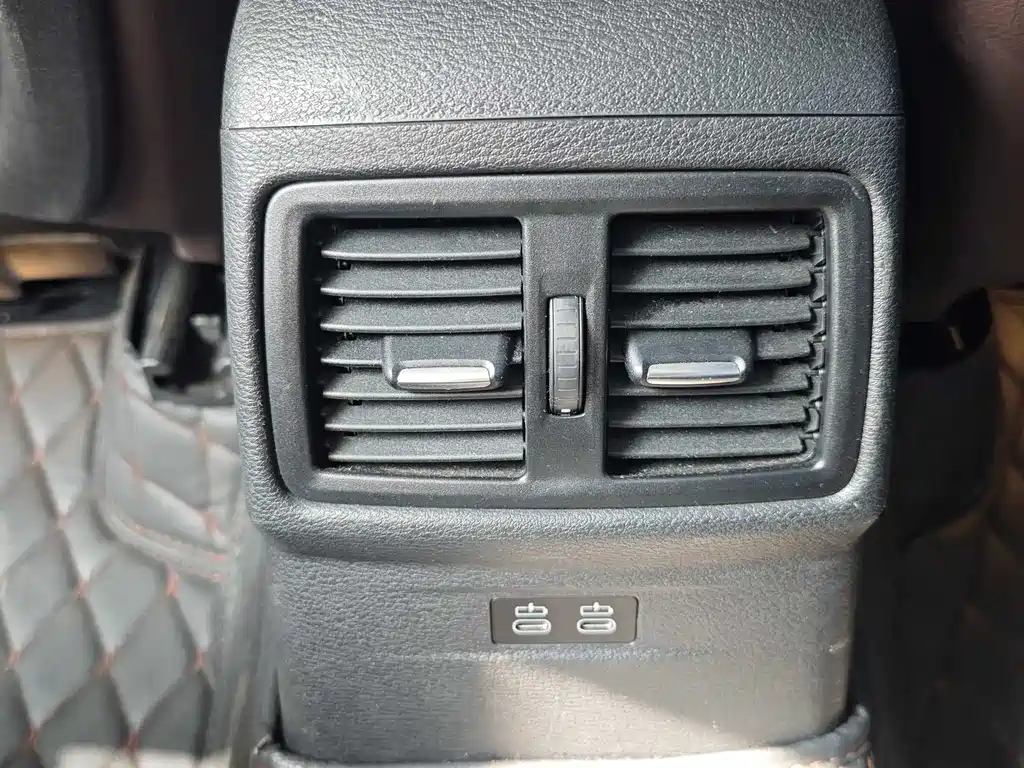 BMW X2 2021 — фото 11