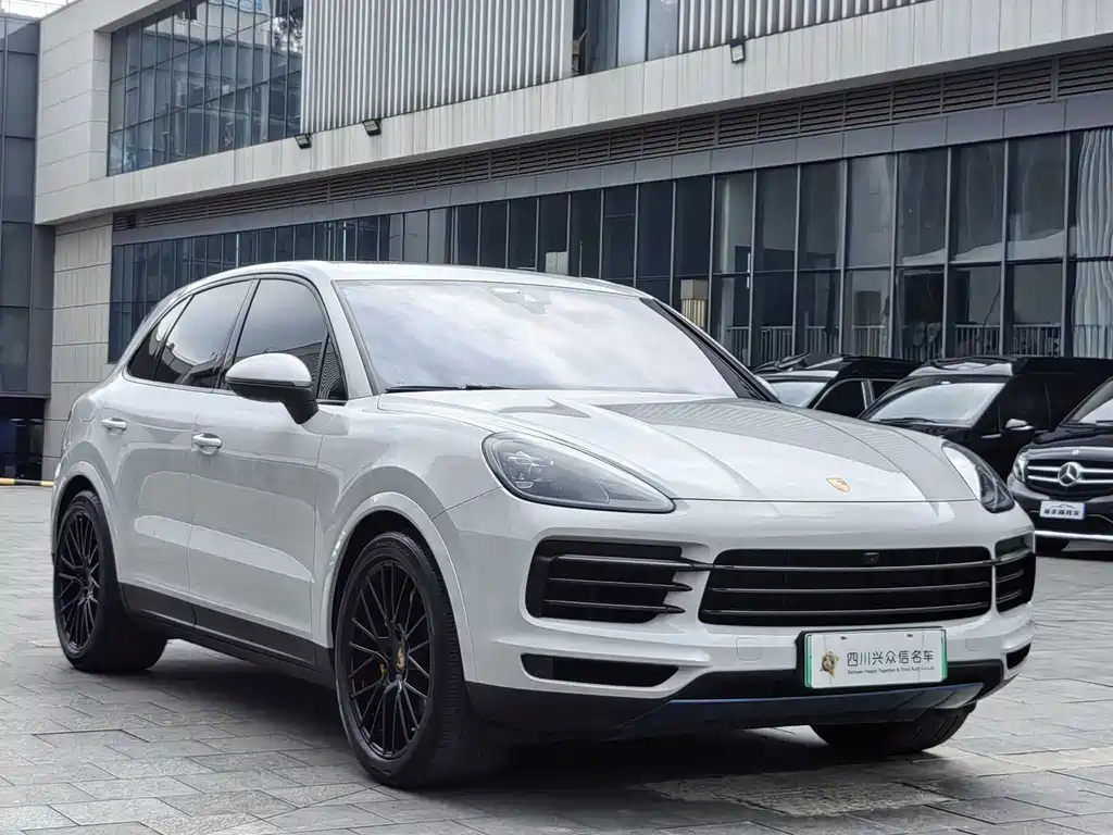 Porsche Cayenne Hybrid 2022 — фото 4