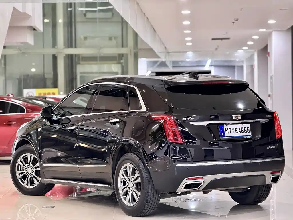 Cadillac XT5 2020 — фото 12