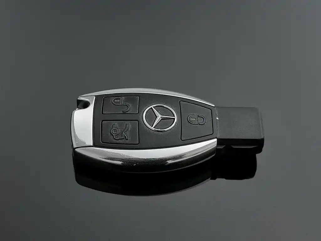 Mercedes-Benz E-Class 2014 — фото 19