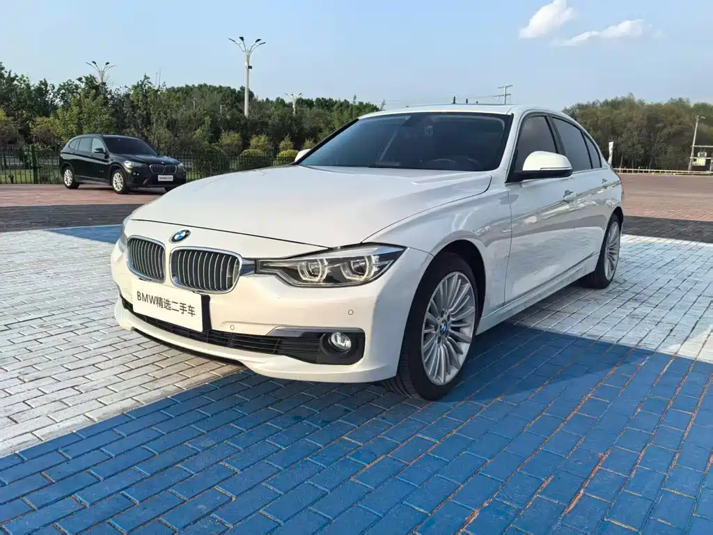 BMW 3 Series 2018 — фото 1