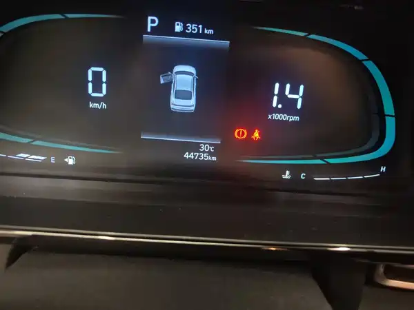Hyundai Elantra 2024