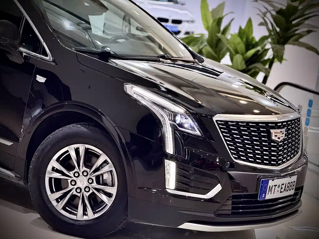 Cadillac XT5 2020 — фото 9