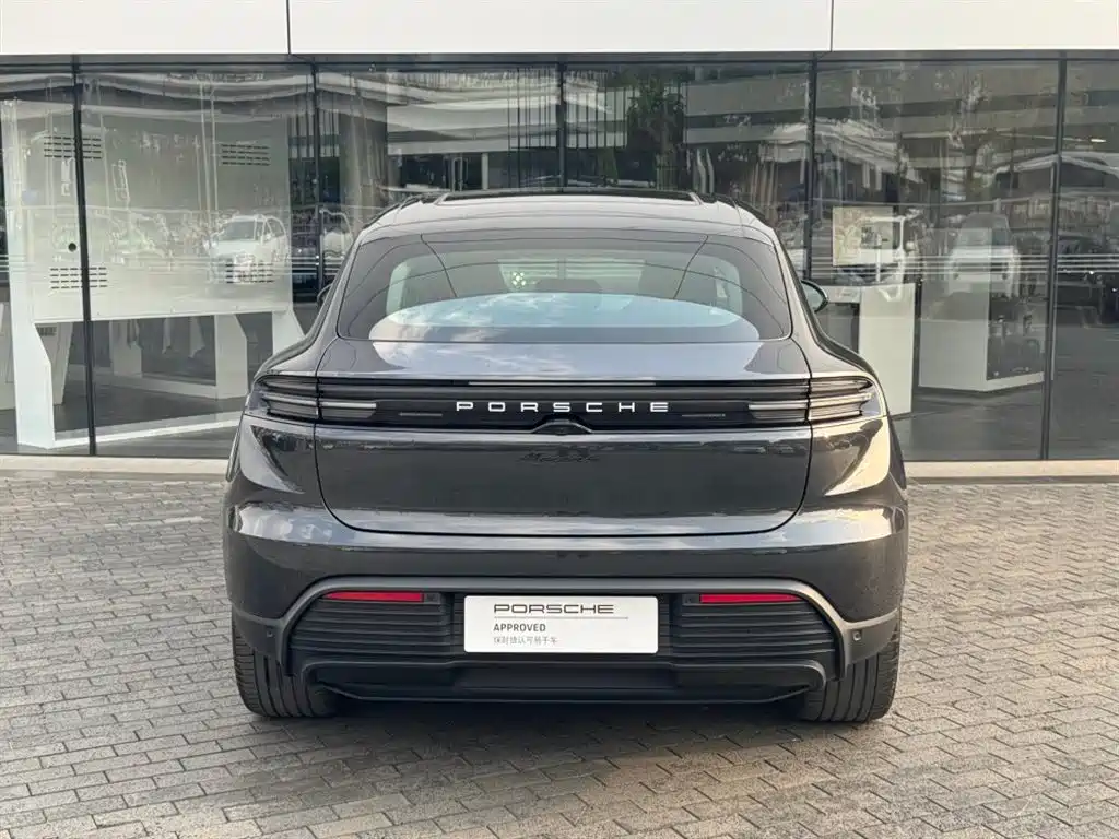 Porsche Macan New Energy 2024 — фото 10