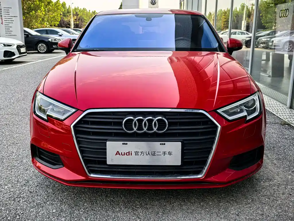 Audi A3 2018 — фото 9
