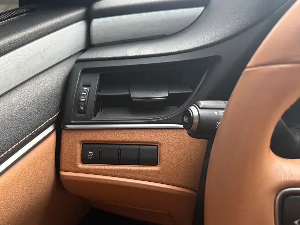 Lexus ES 2025 — фото 16