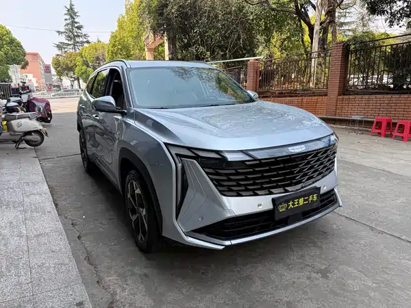 Geely Boyue L 2024