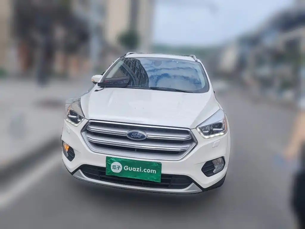 Ford Kuga 2018 — фото 24