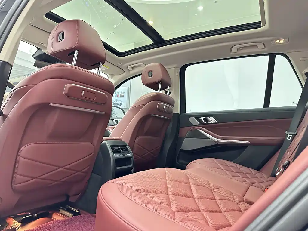 BMW X5 2025 — фото 15