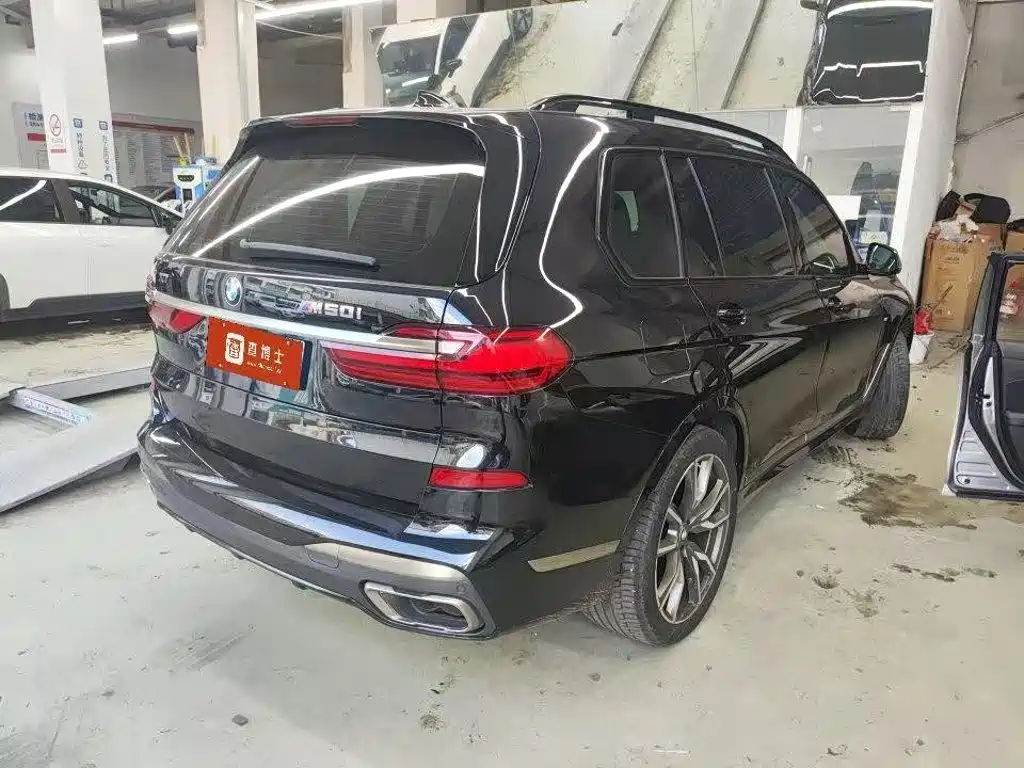 BMW X7 2021 — фото 4