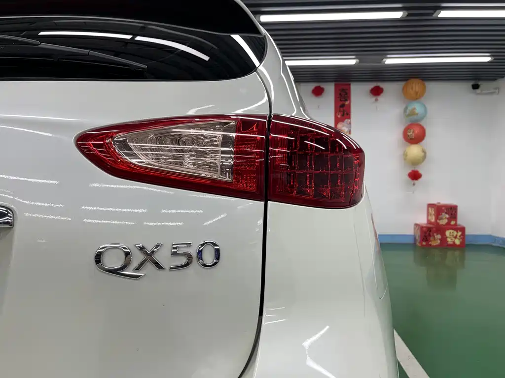 Infiniti QX50 2017 — фото 26