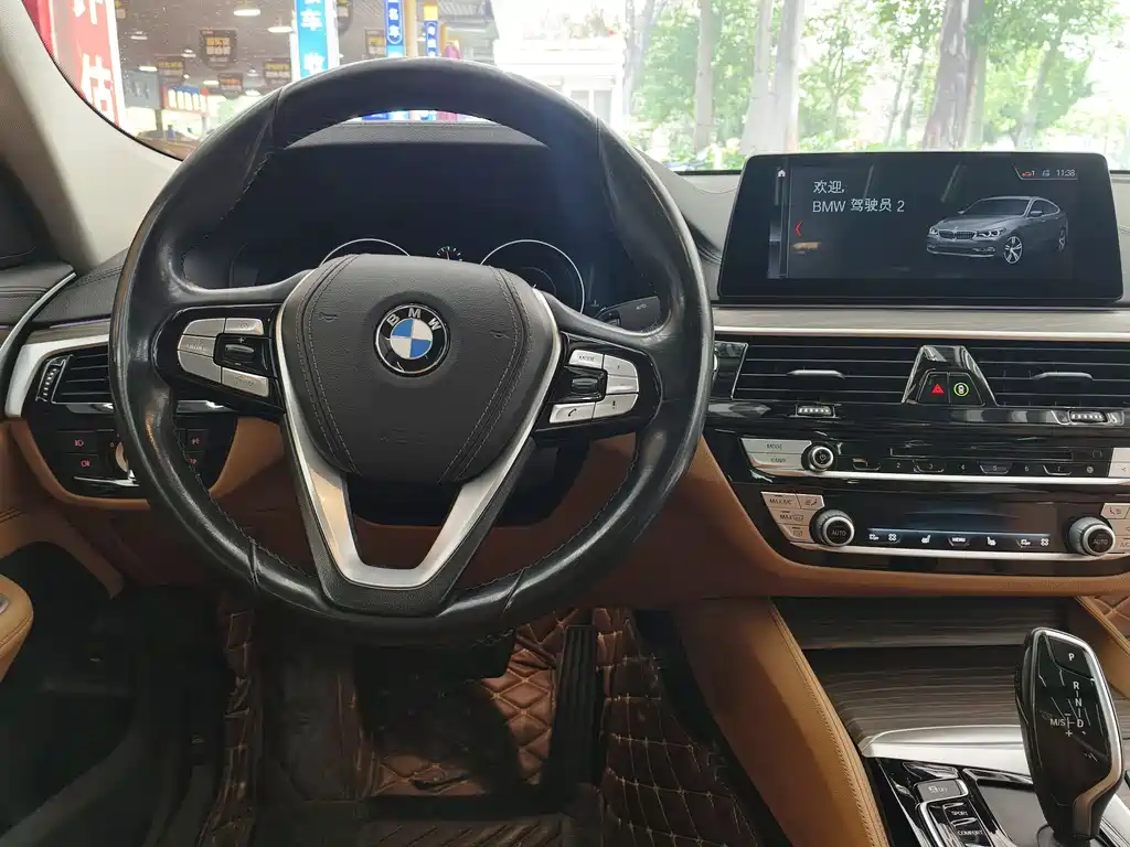 BMW 6 Series GT 2019 — фото 10